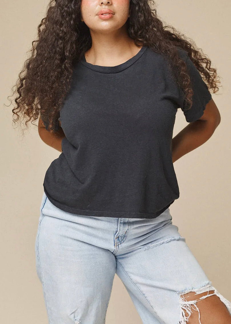 Cropped Lorel Tee