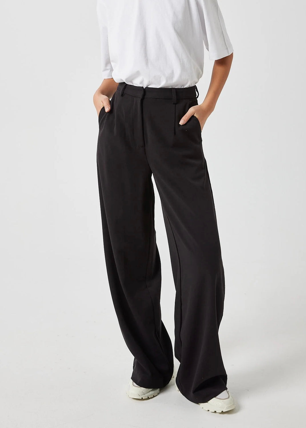 Lessa 2.0 Casual Pant